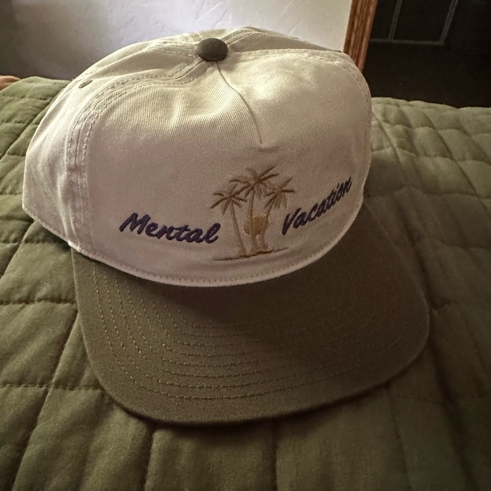Katin Mental Vacation Hat. NWOT